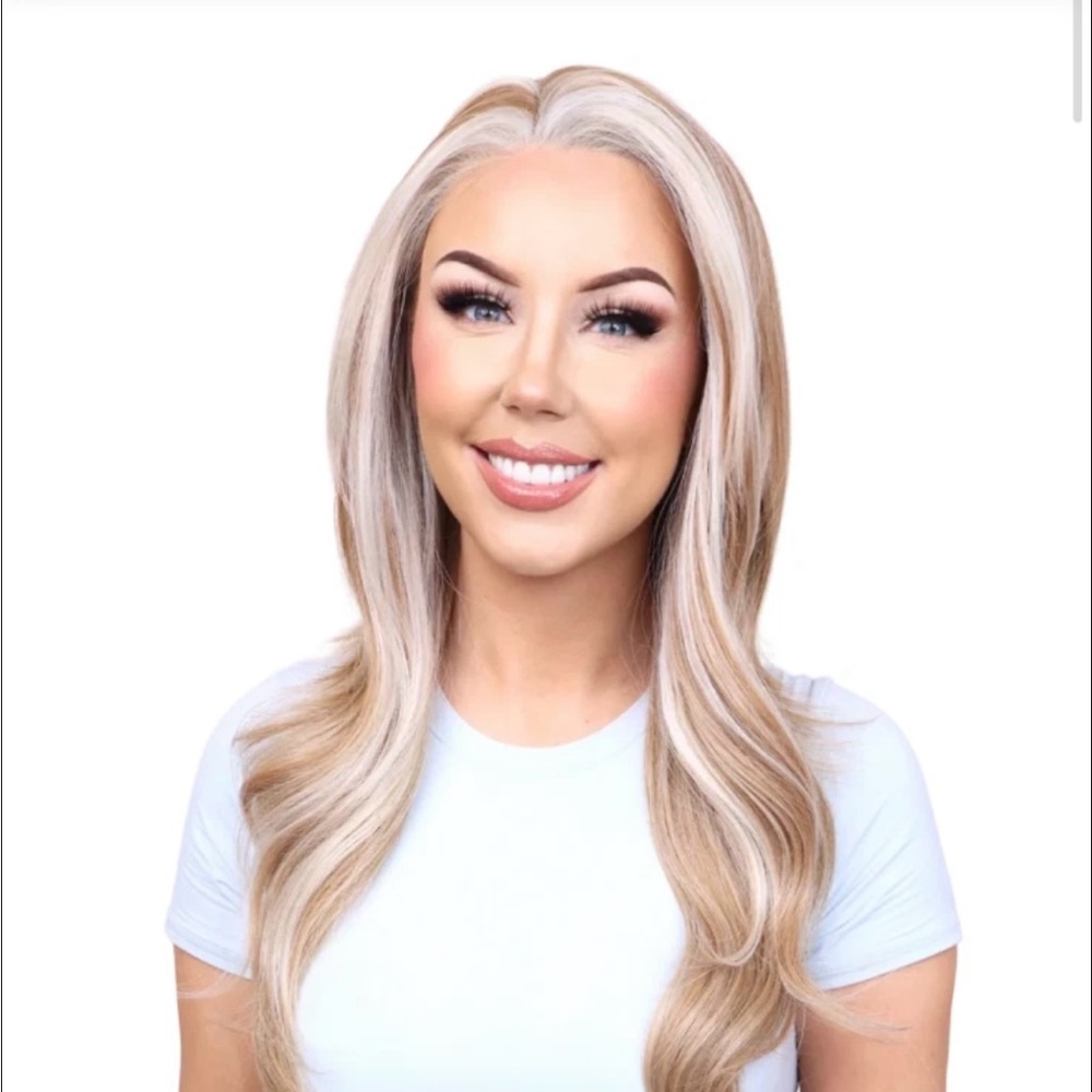 Chelsea Smith Cosmetics Blonde Wavy Hair Wig